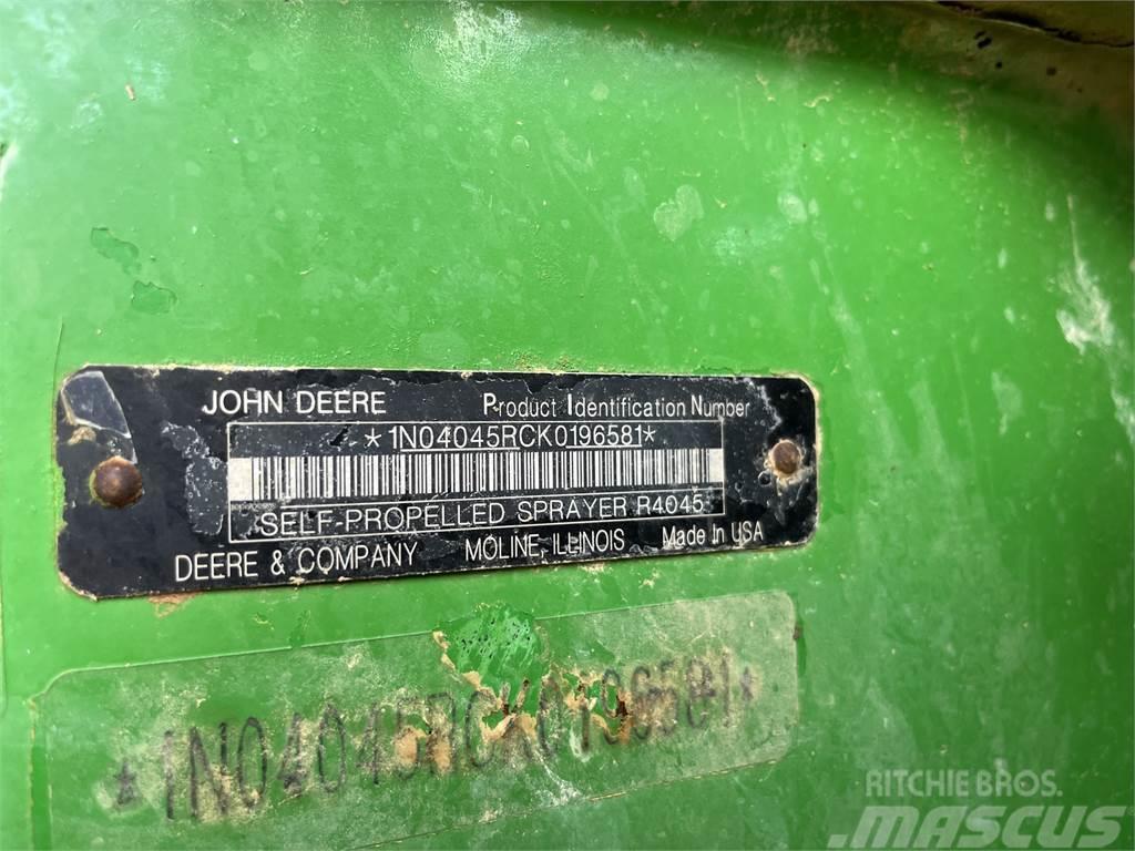 John Deere R4045 Ťahané postrekovače