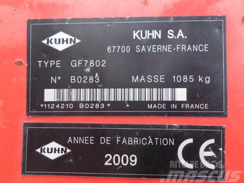 Kuhn GF 7802 Obracače a zhrabovače sena