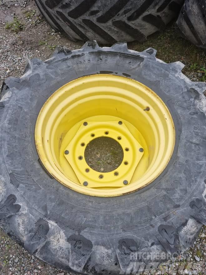 Michelin XeobBIB Tyres, wheels and rims