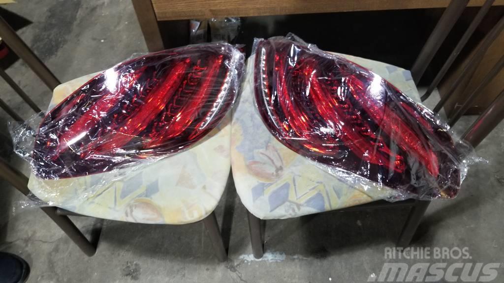 Mercedes-Benz S-Class W222 Taillights Brakes