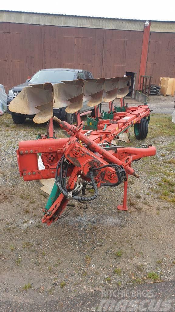 Kverneland ES85 Reversible ploughs