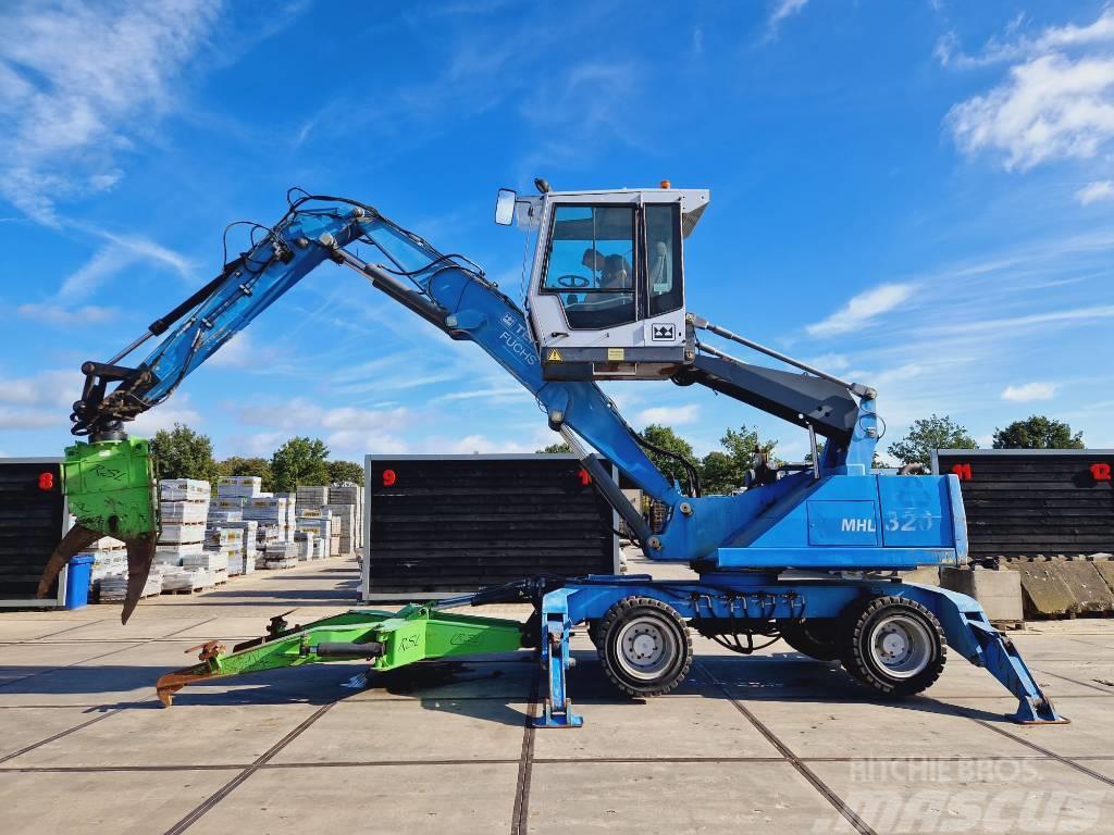 Fuchs MHL320 (Vehicle dismantler) Waste / industry handlers