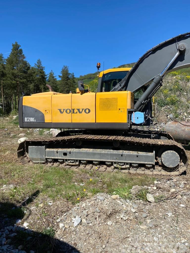 Volvo Montabert EC 210 C L / Montabert CPA225 Crawler excavators