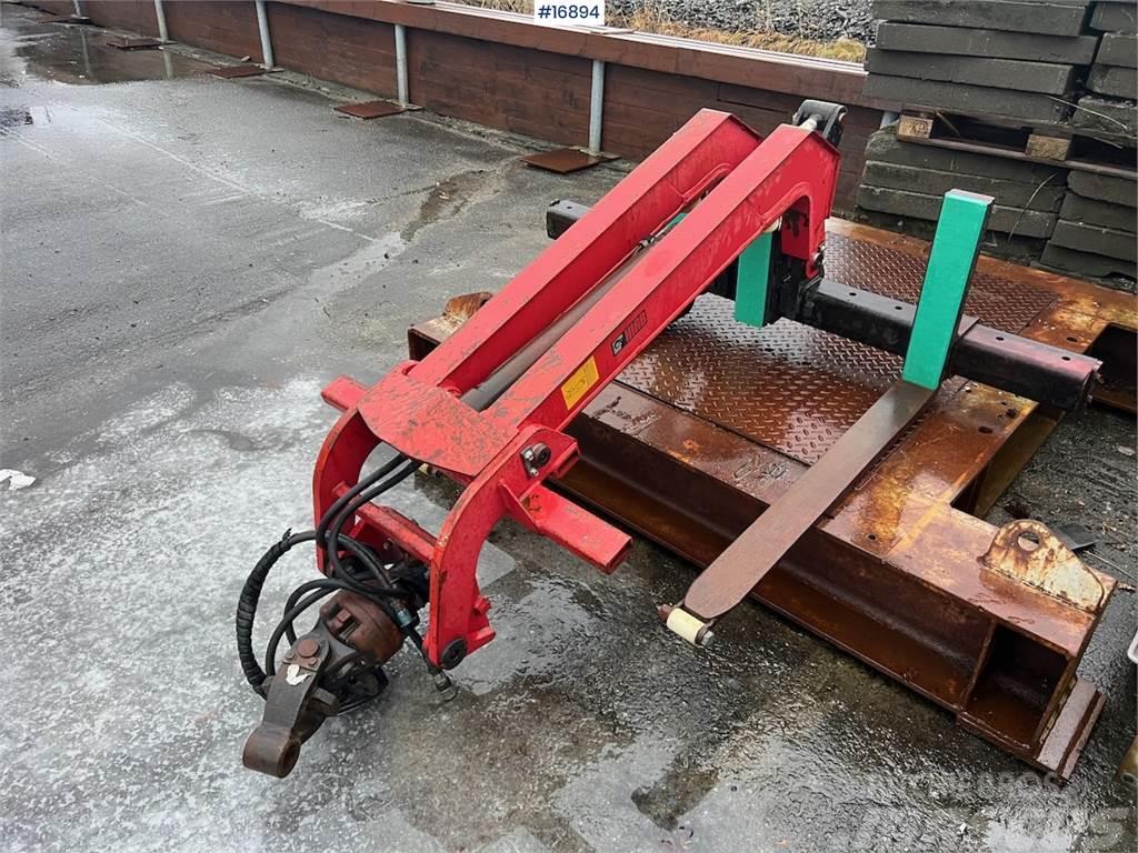 Hiab pallet forks w/ rotator and hydraulic tilt Other components