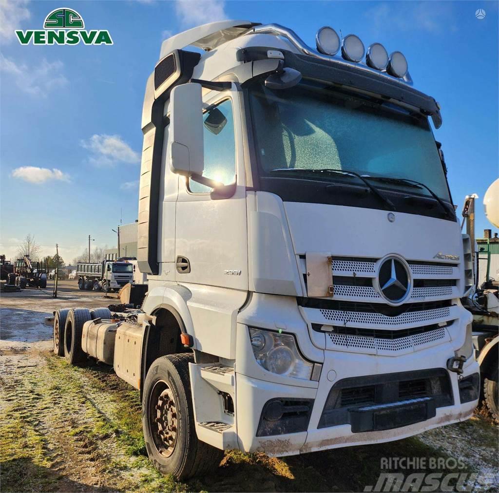 Mercedes-Benz ACTROS 2551 6x2 Chassis Cab trucks
