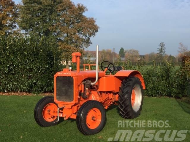 Allis-Chalmers U Tractors