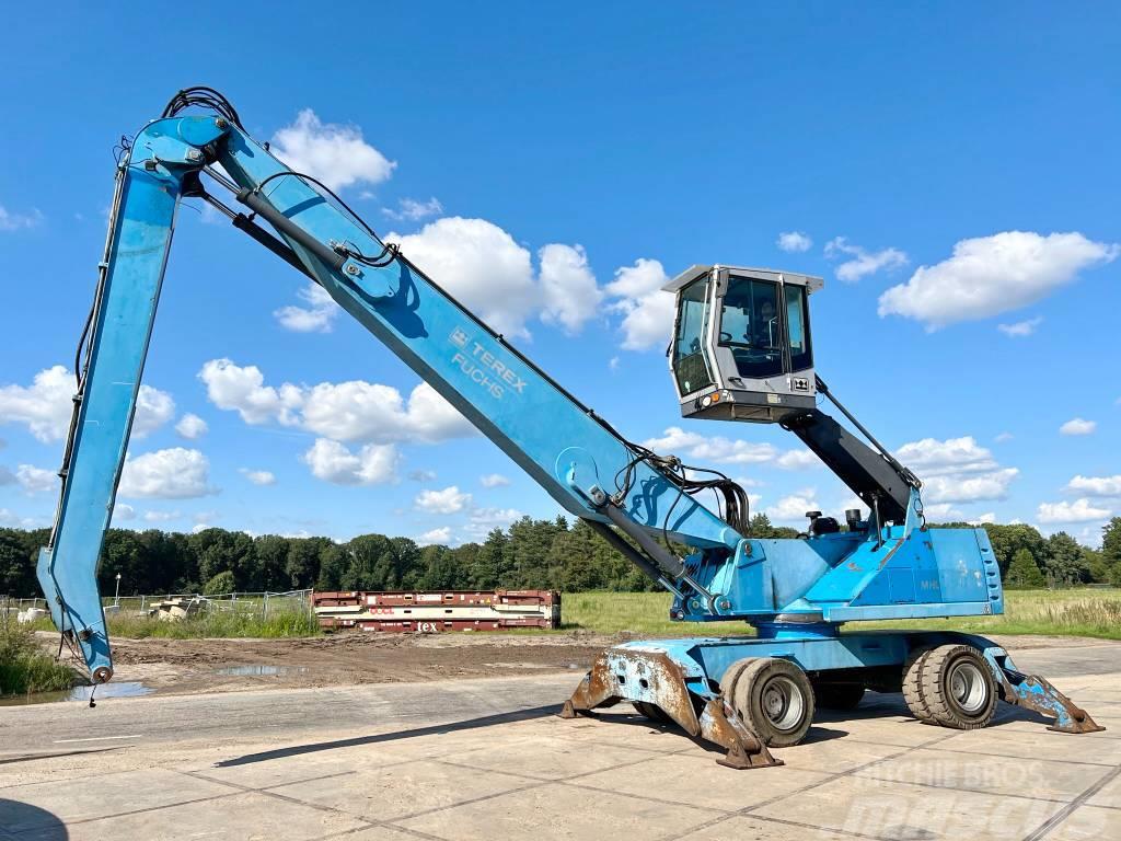 Fuchs MHL350 - Good Working Condition Waste / industry handlers