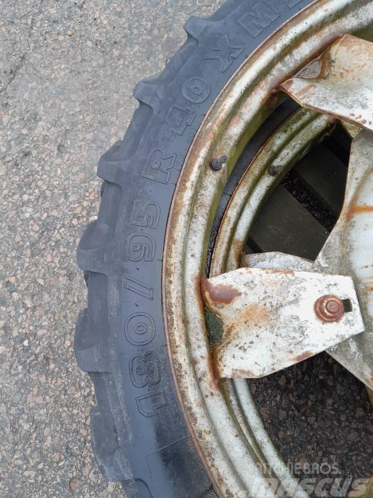 Michelin 180/95R40 Radodlingshjul Tyres, wheels and rims