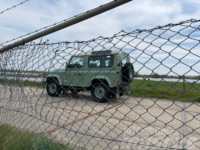 Land Rover Defender Heritage HUE only 1000 km with CoC Cars