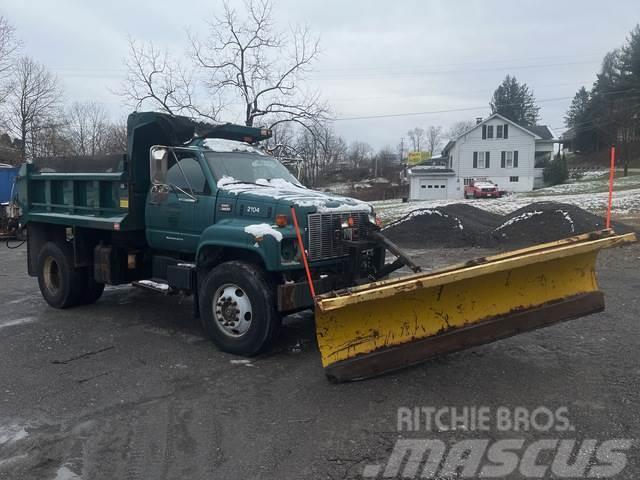 GMC C8500 Snow blades and plows