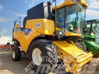 New Holland CX 6080 Combine harvesters