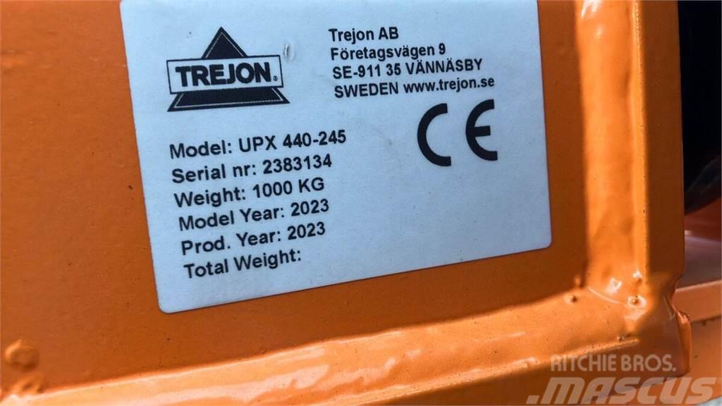 Trejon Optimal UPX 440-245 Other road and snow machines