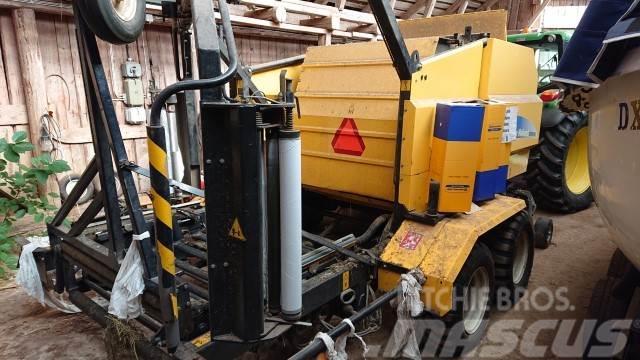 New Holland BR6090 Round balers