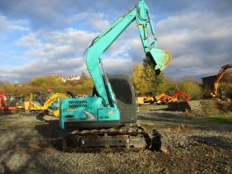 Kobelco SK75