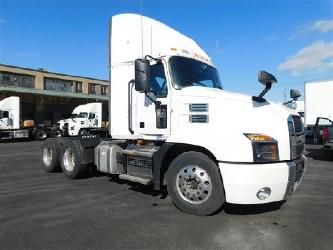 Mack AN64T