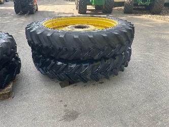  340/85R48