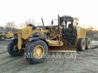 CAT 12M2 AWD