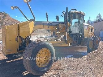 CAT 140M2 AWD