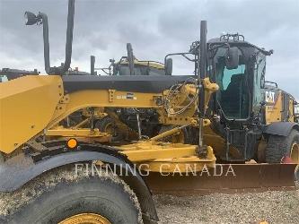 CAT 160M AWD