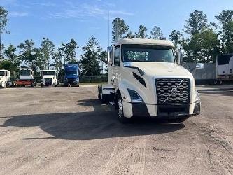 Volvo VNL64T300
