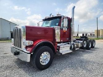 Peterbilt 589