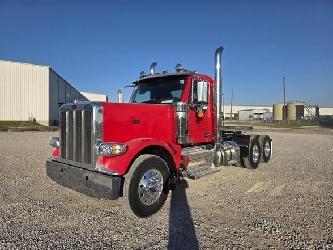 Peterbilt 589