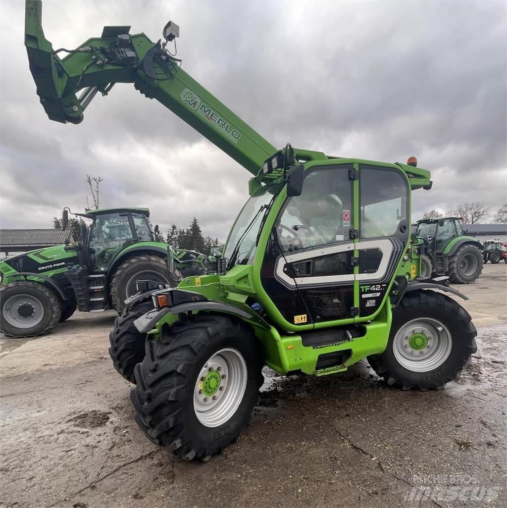 Merlo TF 42.7-140 Teleskopické nakladače pre poľnohospodárstvo