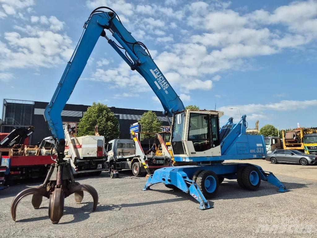 Fuchs MHL 331 Stroje pre manipuláciu s odpadom