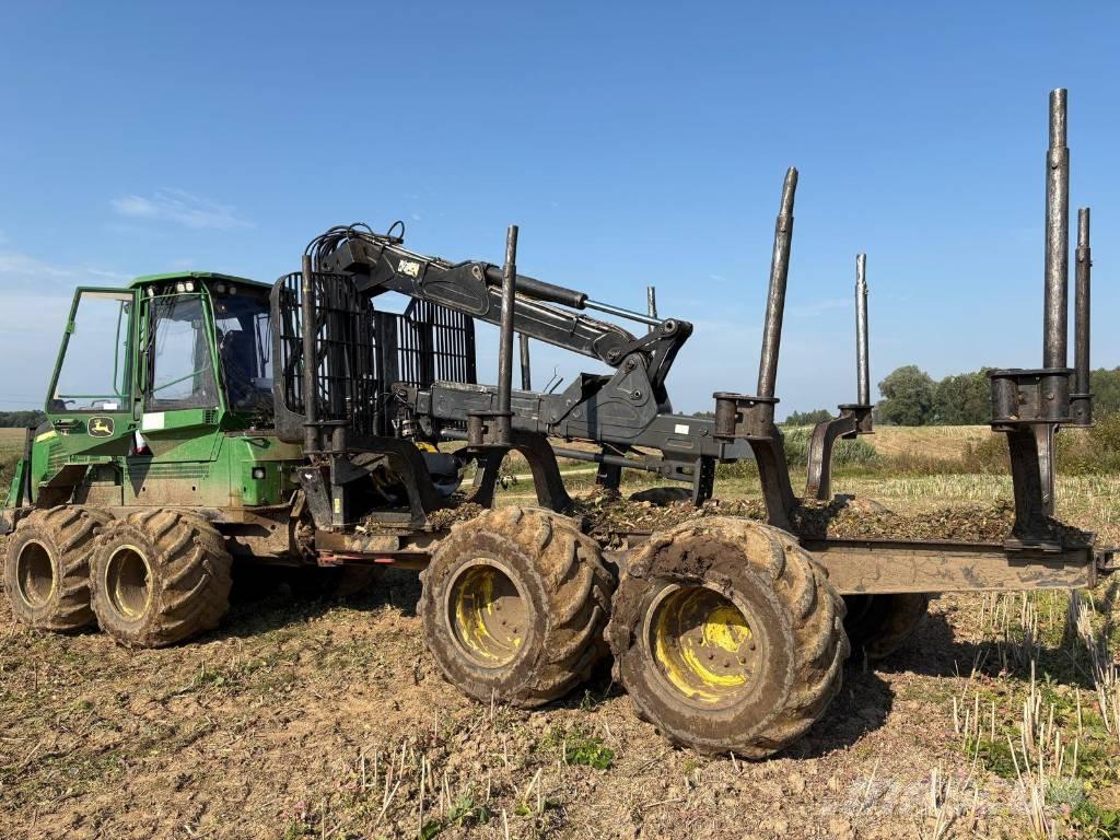 John Deere 1110G Lesné traktory