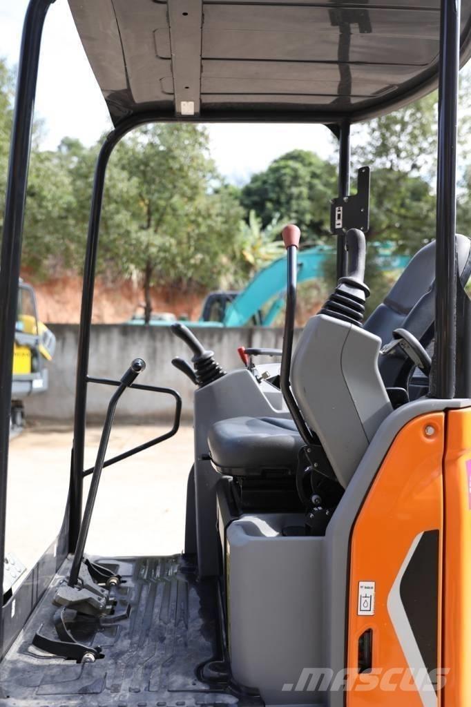 Doosan DX 17 Pásové rýpadlá
