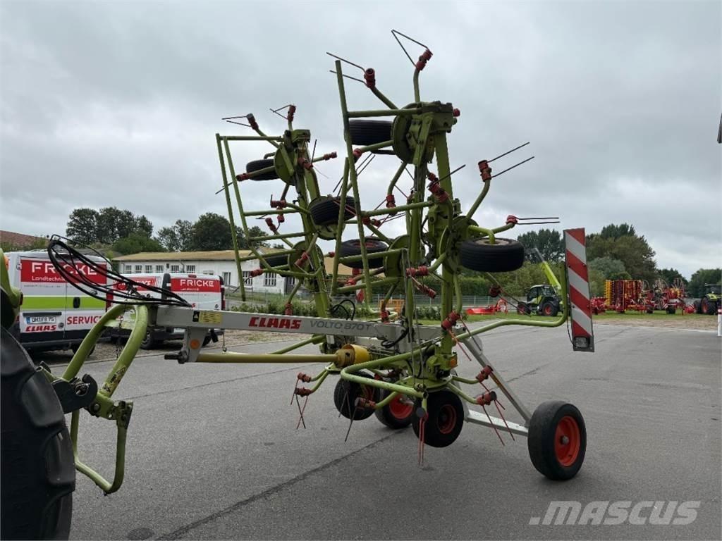 CLAAS Volto 870 T Obracače a zhrabovače sena