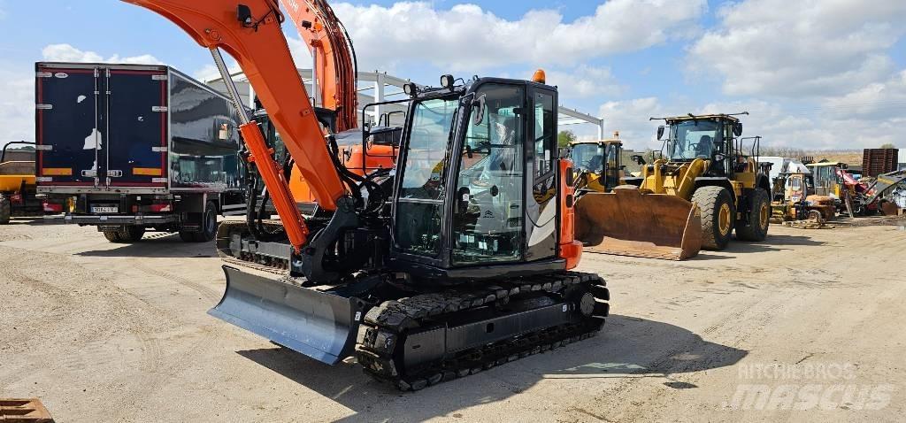 Hitachi ZX 85 Midi rýpadlá 7 t - 12 t