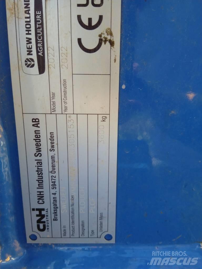 New Holland PXV6H Dvojstranné pluhy
