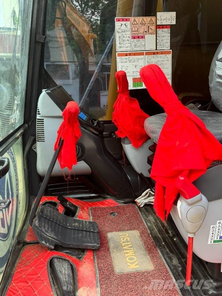 Komatsu PC 200-8 Midi rýpadlá 7 t - 12 t