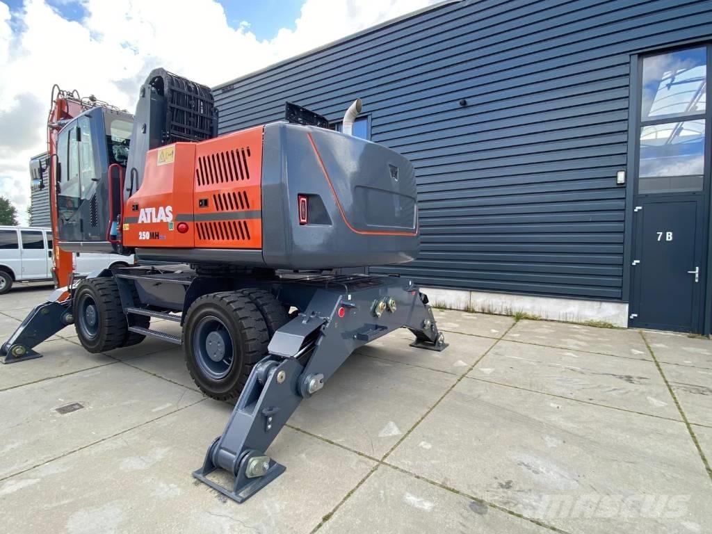 Atlas 250MH Stroje pre manipuláciu s odpadom