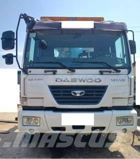  DONGYANG 1926 Pásové žeriavy