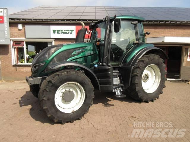 Valtra T174 ACTIVE Traktory