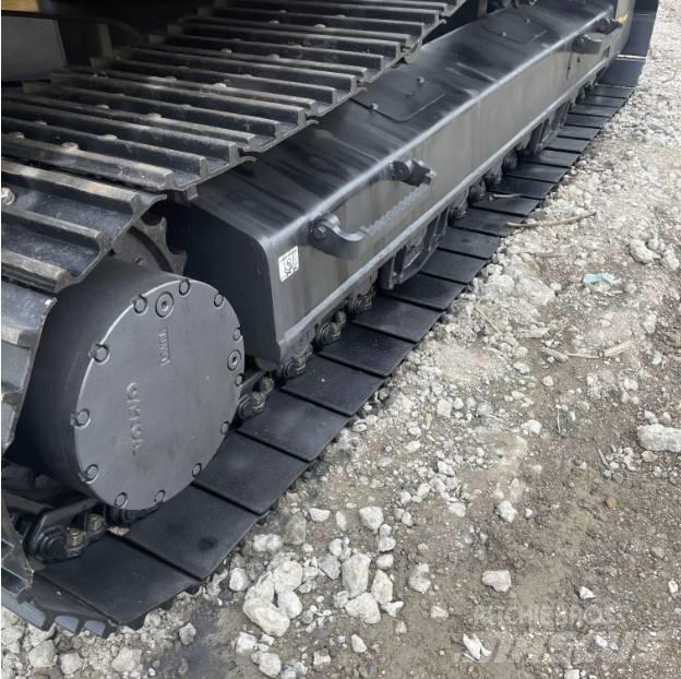 Volvo EC240D Pásové rýpadlá