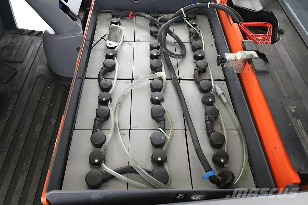 Toyota 7-FBEST-15 Akumulátorové vozíky