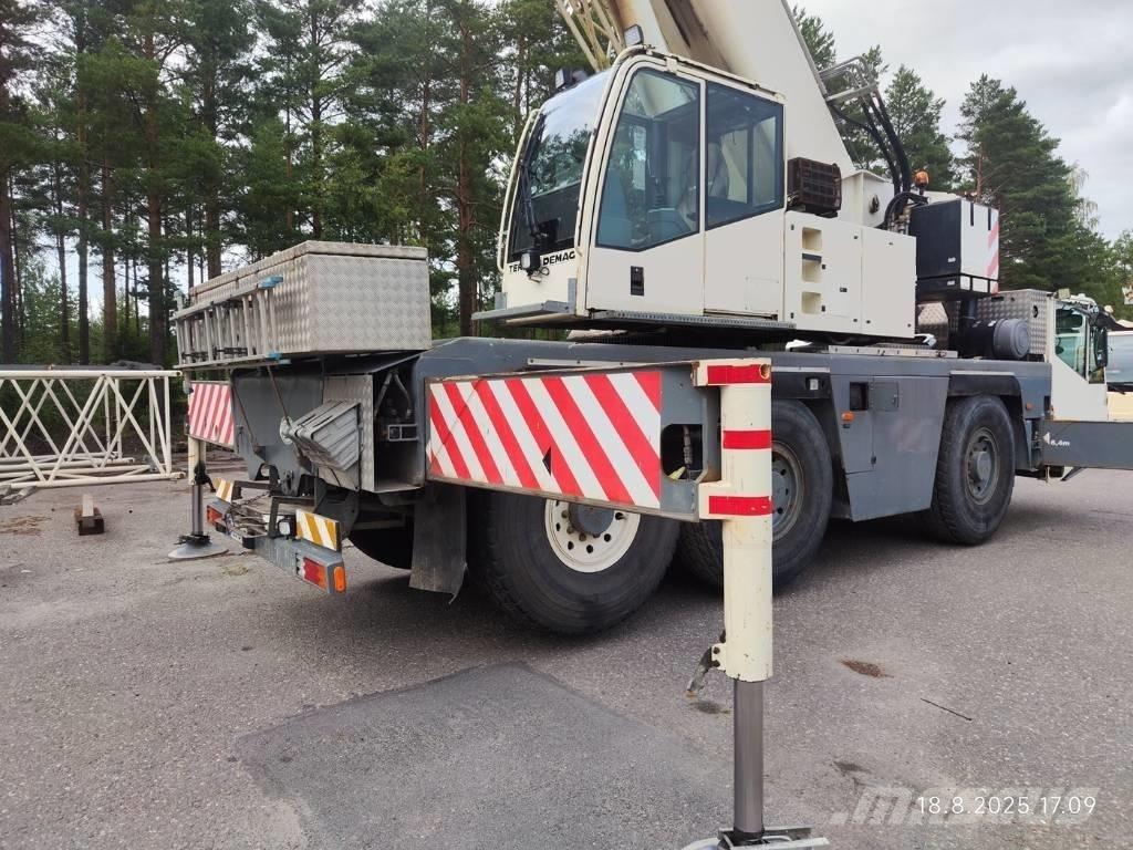 Terex Demag AC 50-1 Univerzálne terénne žeriavy