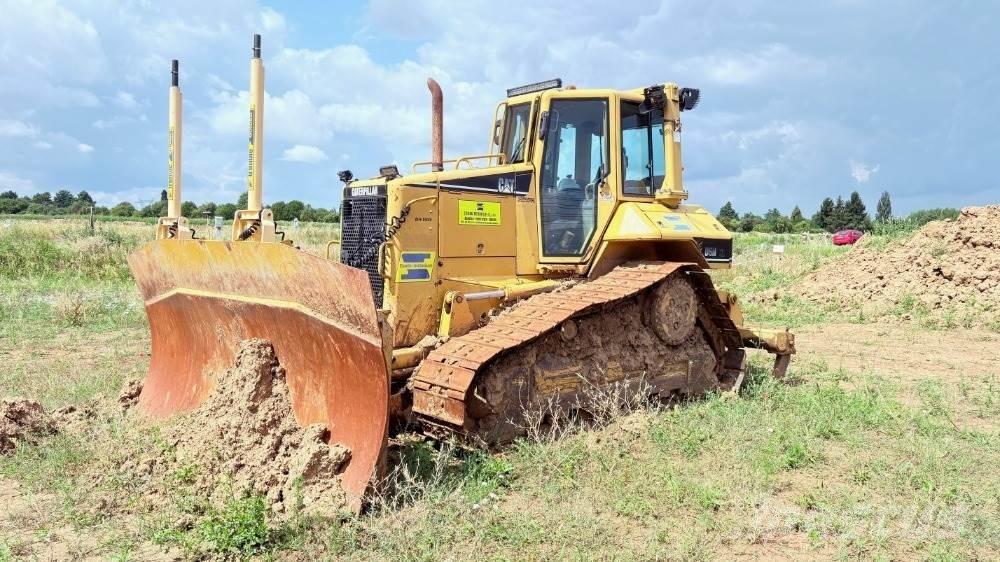 CAT D6N XL Stavebníctvo - ostatné