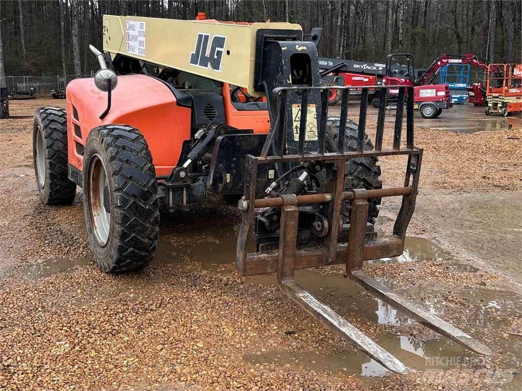 JLG G6-42A Teleskopické manipulátory