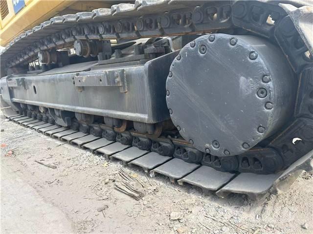 Komatsu PC 450 Pásové rýpadlá