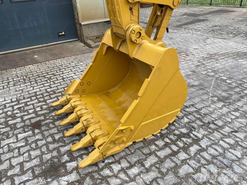 CAT 320D3 Pásové rýpadlá