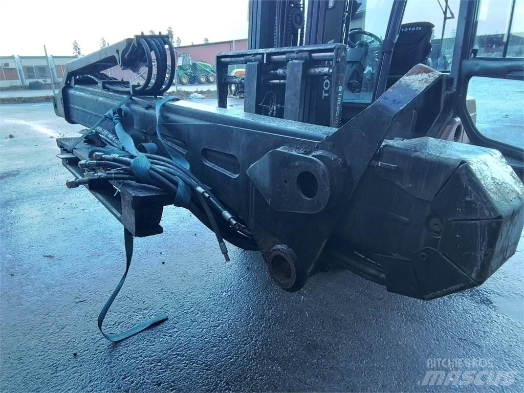 Komatsu 165F Dopravné žeriavy