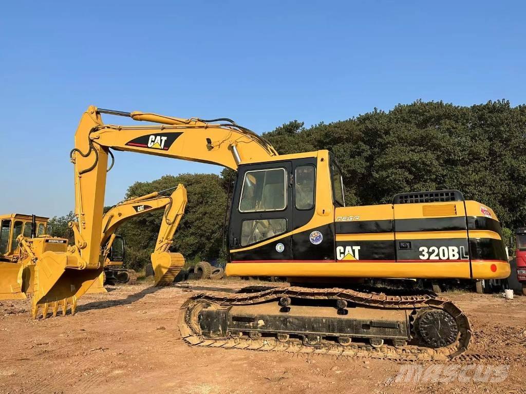 CAT 320 B L Pásové rýpadlá