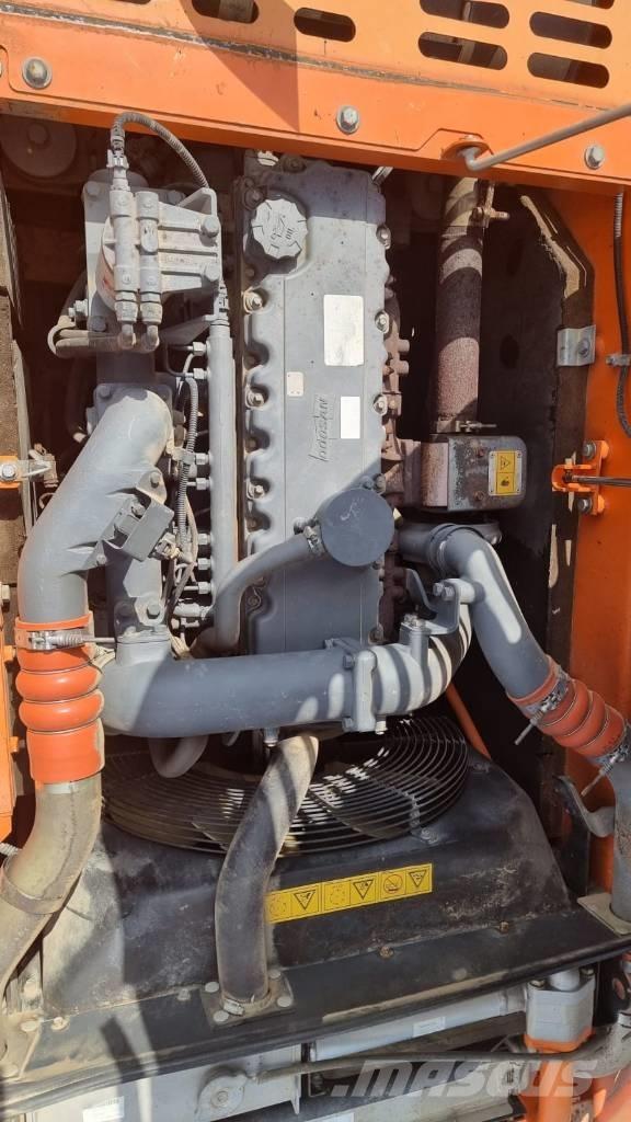 Doosan DX 225 LC Pásové rýpadlá