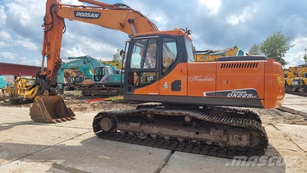 Doosan DX 225 LC Pásové rýpadlá