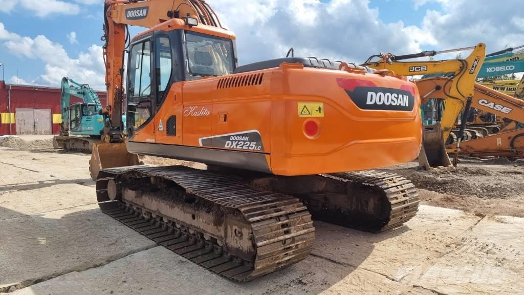 Doosan DX 225 LC Pásové rýpadlá