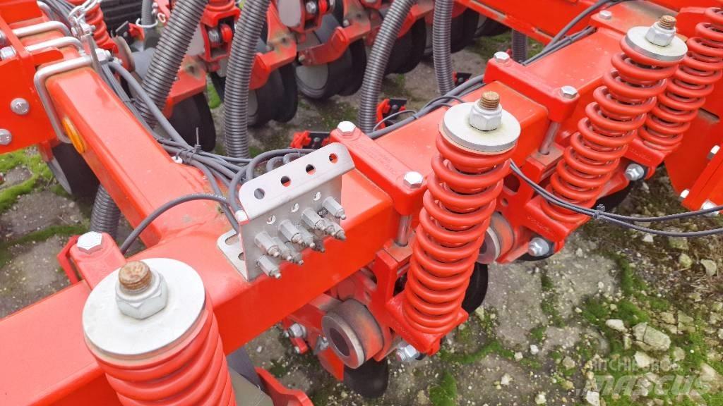 Gaspardo Gigante Mechanické sejačky